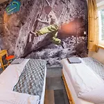 Gasthof Trafo Base Camp 3*