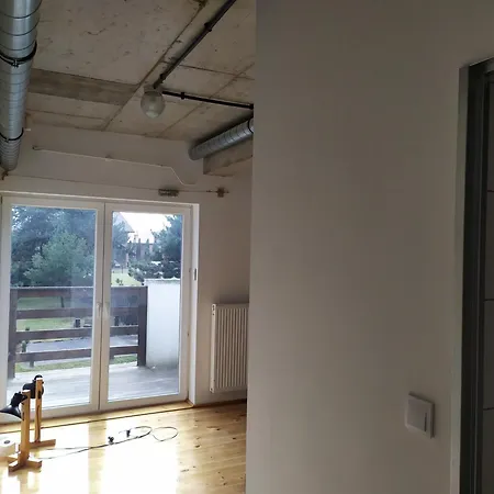 Trafo Base Camp 3* Крочице