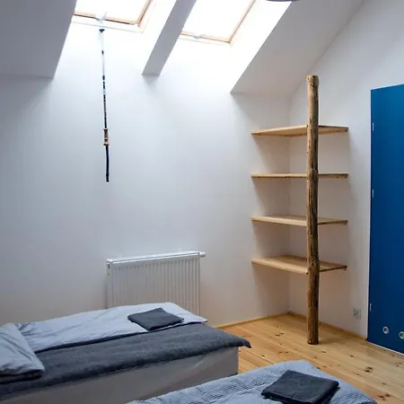 Trafo Base Camp 3* كروتشيسته