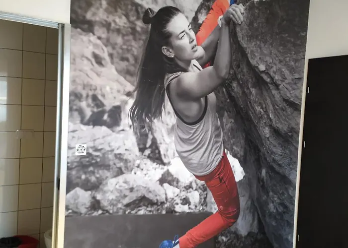 Trafo Base Camp Guest house Kroczyce