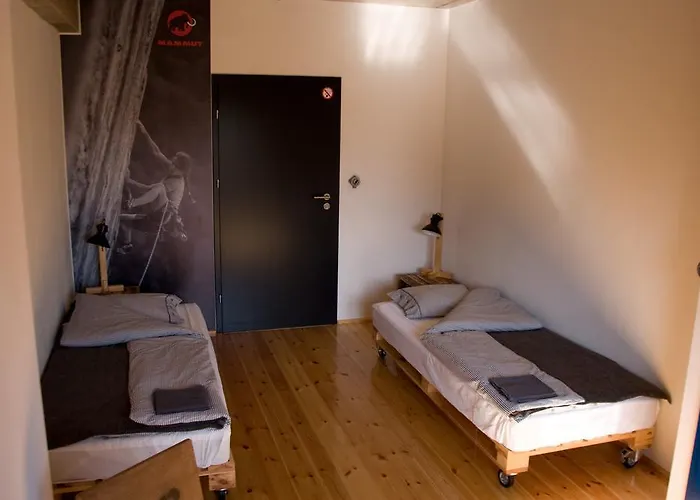 بيت ضيافة Trafo Base Camp